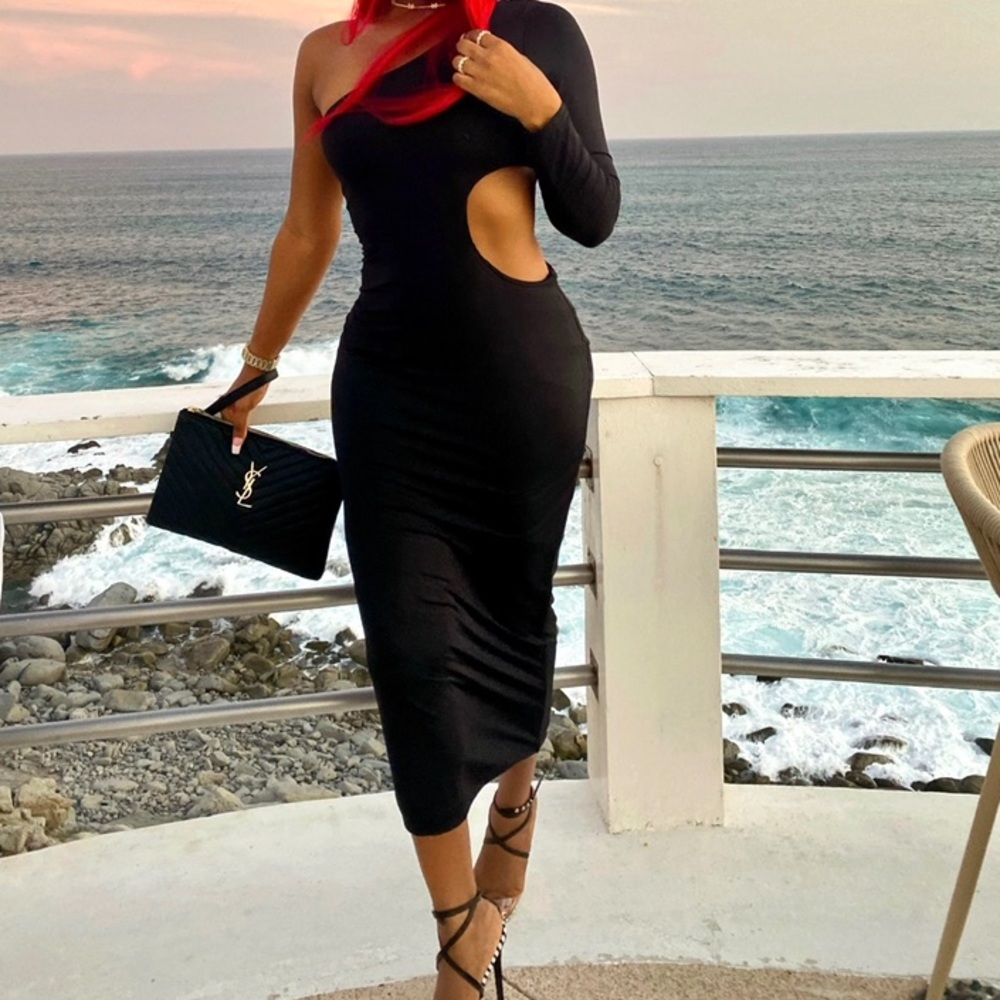 Black Cut-Out Long Dress